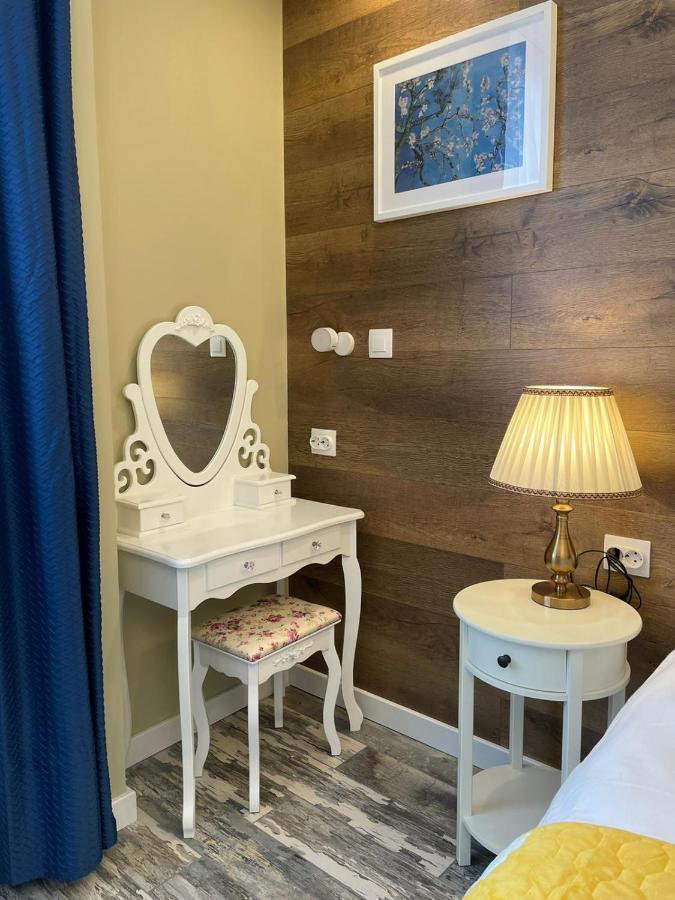 Romantic Jacuzzi Chic Apartment Синая Экстерьер фото